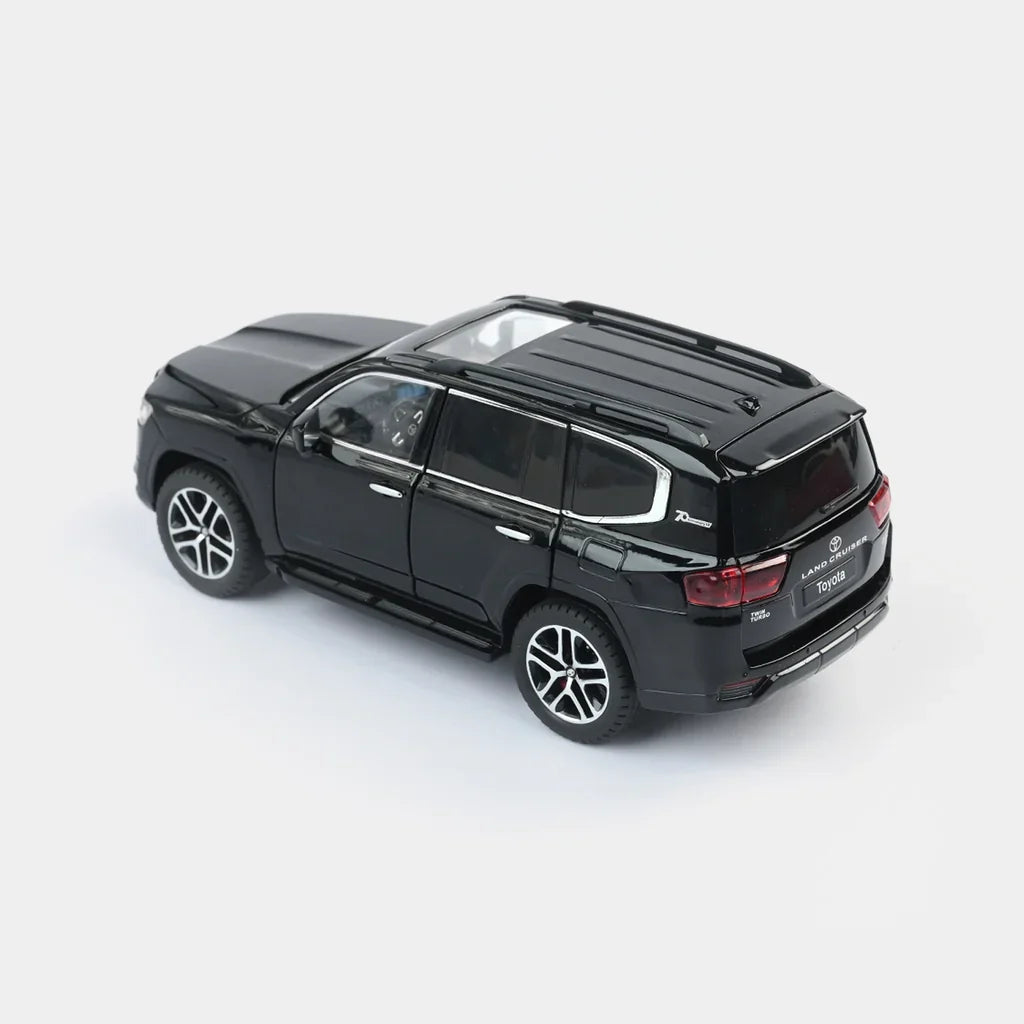 1:24 Toyota Land Cruiser Die-Cast Model Car with Remote Key, Lights & Sound